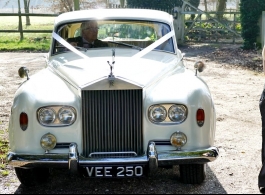 Classic Rolls Royce for weddings in Tonbridge